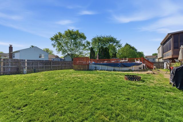 300 Pathfinder Drive, Reynoldsburg, OH 43068