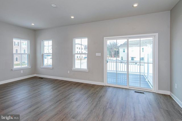 2410 LENOX DR, Lawrence Township, NJ 08648