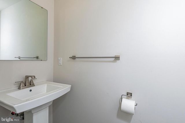 2410 LENOX DR, Lawrence Township, NJ 08648