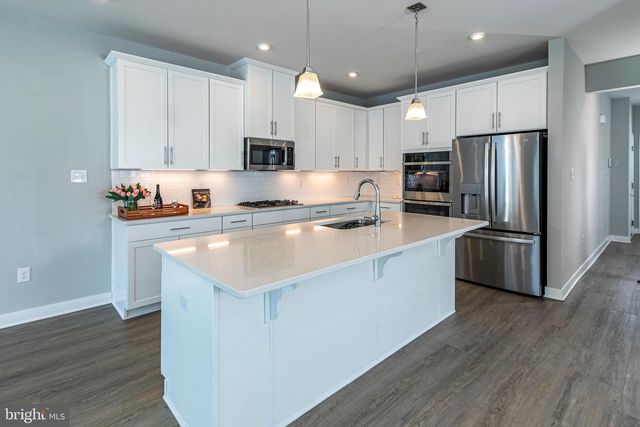 2410 LENOX DR, Lawrence Township, NJ 08648