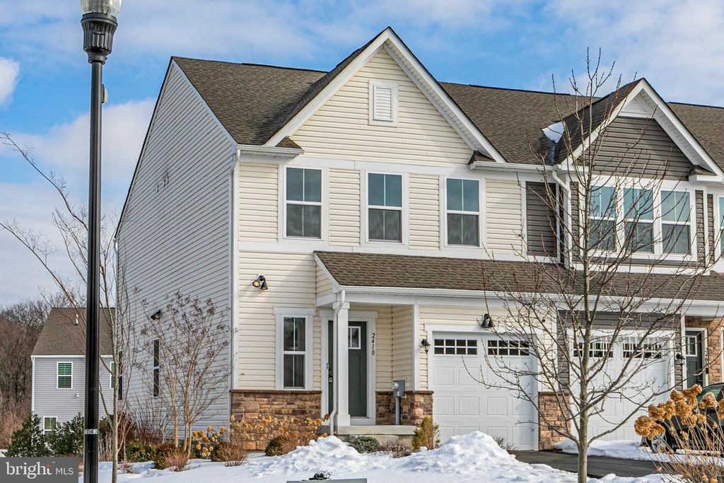 2410 LENOX DR, Lawrence Township, NJ 08648