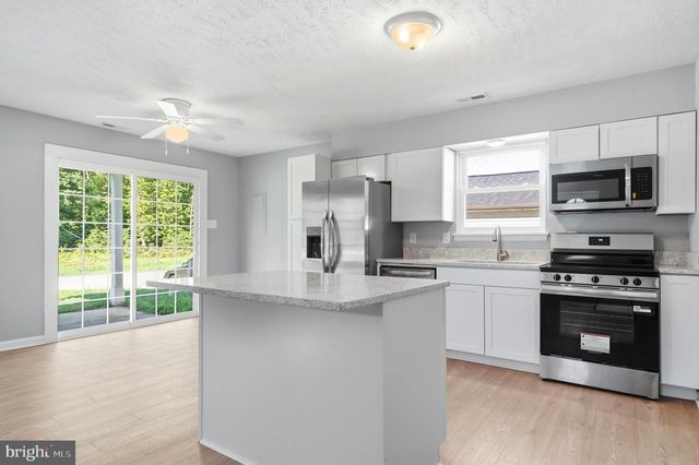 650 FIELD RD, Lusby, MD 20657