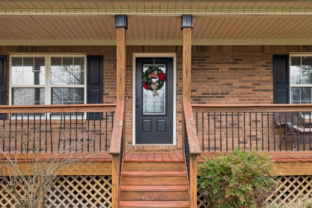 2755 Greens Mill Rd, Columbia, TN 38401