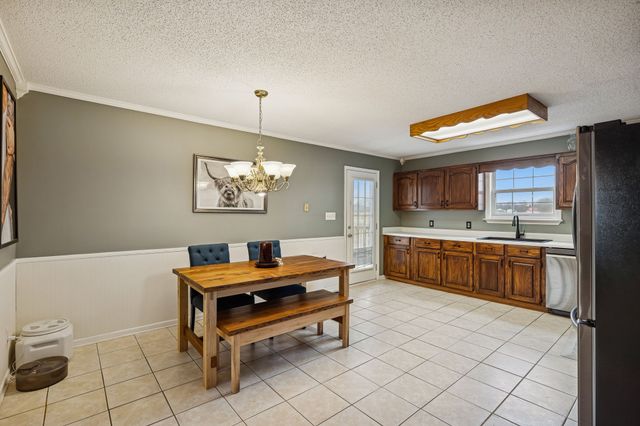 2755 Greens Mill Rd, Columbia, TN 38401