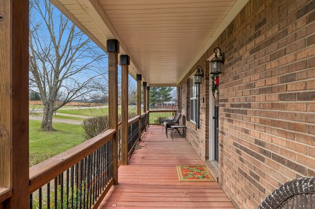 2755 Greens Mill Rd, Columbia, TN 38401