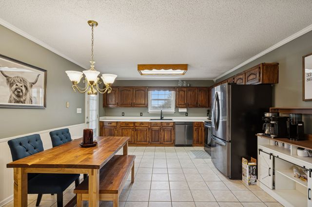 2755 Greens Mill Rd, Columbia, TN 38401