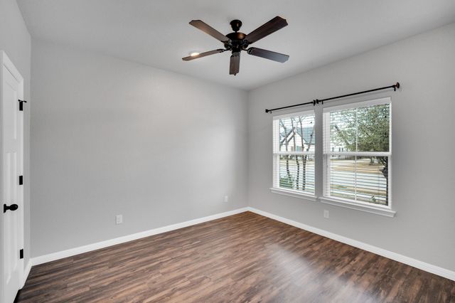 1565 Lizzie Lane, Burleson, TX 76028