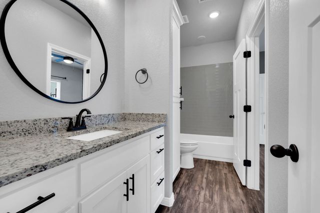 1565 Lizzie Lane, Burleson, TX 76028