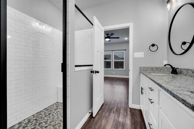 1565 Lizzie Lane, Burleson, TX 76028