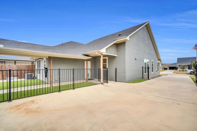 1565 Lizzie Lane, Burleson, TX 76028