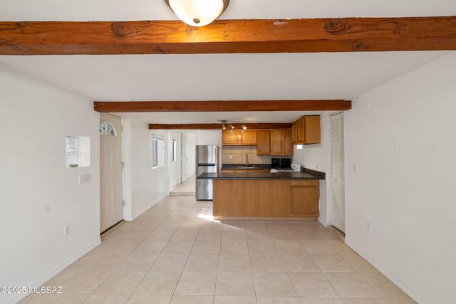 3317 N Geronimo Avenue, Tucson, AZ 85705