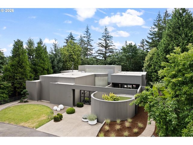 2725 Sw SHERWOOD Dr, Portland, OR 97201