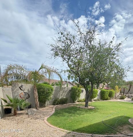 6352 W BRILES Road, Phoenix, AZ 85083