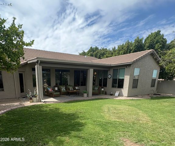 6352 W BRILES Road, Phoenix, AZ 85083