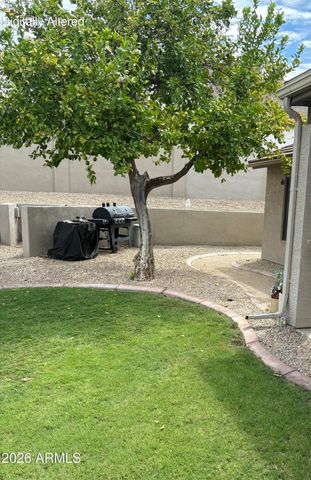 6352 W BRILES Road, Phoenix, AZ 85083