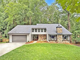 2435 Roxburgh Drive, Roswell, GA 30076