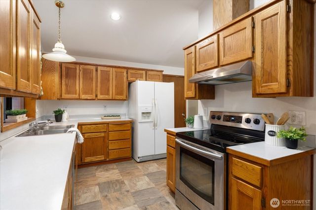 2295 Wellman Place, Oak Harbor, WA 98277