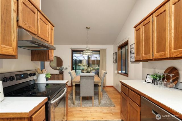 2295 Wellman Place, Oak Harbor, WA 98277