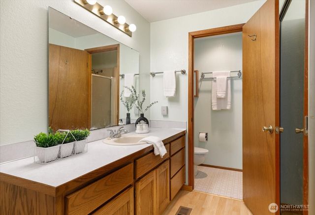 2295 Wellman Place, Oak Harbor, WA 98277