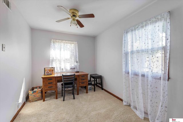 2103 Lindyview Lane, Bellevue, NE 68005