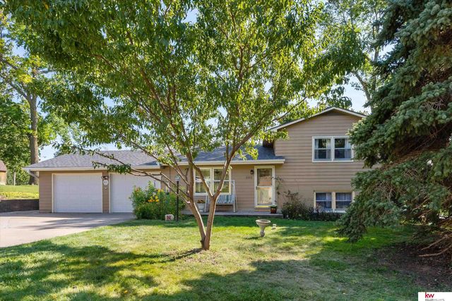 2103 Lindyview Lane, Bellevue, NE 68005