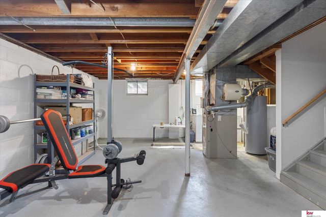 2103 Lindyview Lane, Bellevue, NE 68005