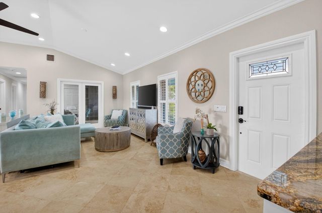 5800 NE 7th Avenue, Boca Raton, FL 33487