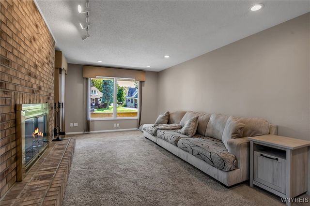 8732 Pershing Avenue, Niagara Falls, NY 14304