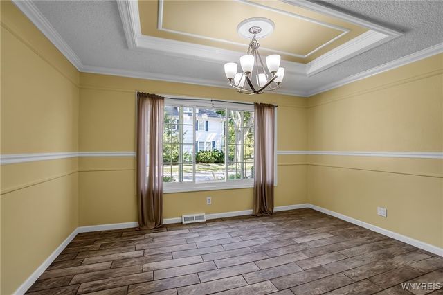 8732 Pershing Avenue, Niagara Falls, NY 14304