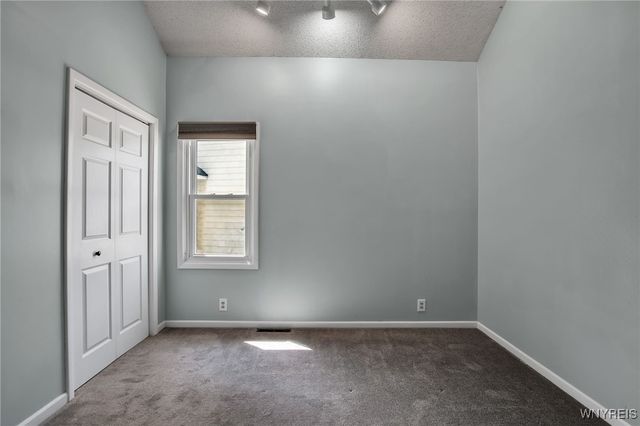 8732 Pershing Avenue, Niagara Falls, NY 14304