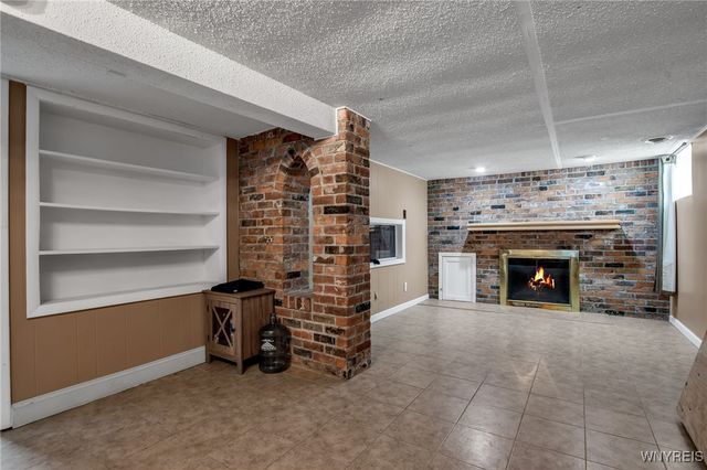 8732 Pershing Avenue, Niagara Falls, NY 14304