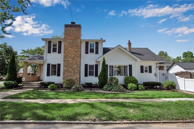 8732 Pershing Avenue, Niagara Falls, NY 14304