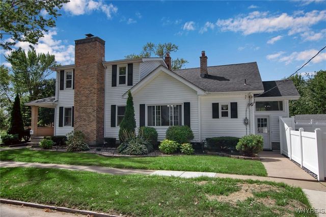 8732 Pershing Avenue, Niagara Falls, NY 14304