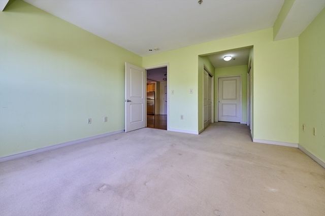 175 Cottage St 504, Chelsea, MA 02150