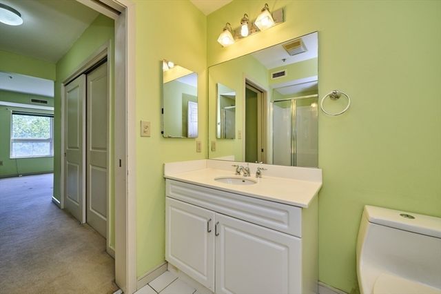 175 Cottage St 504, Chelsea, MA 02150