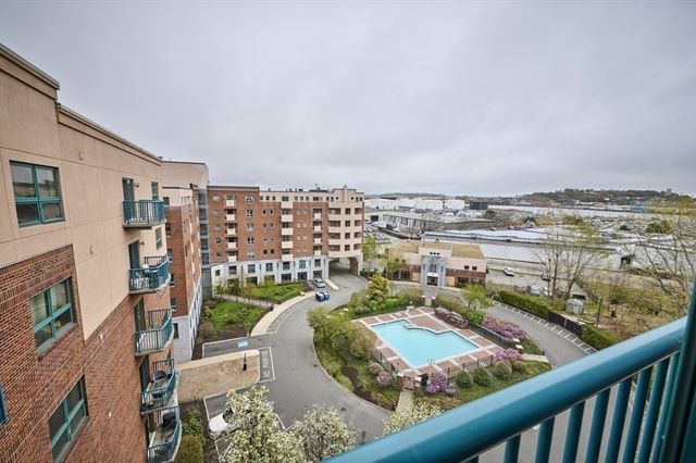 175 Cottage St 504, Chelsea, MA 02150