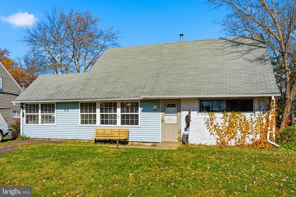 50 MICAHILL RD, Levittown, PA 19056