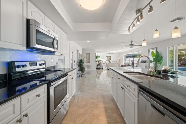 14922 CROWN DRIVE, Largo, FL 33774