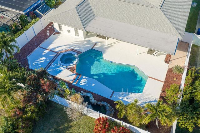 14922 CROWN DRIVE, Largo, FL 33774