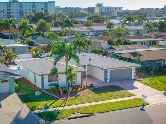 14922 CROWN DRIVE, Largo, FL 33774