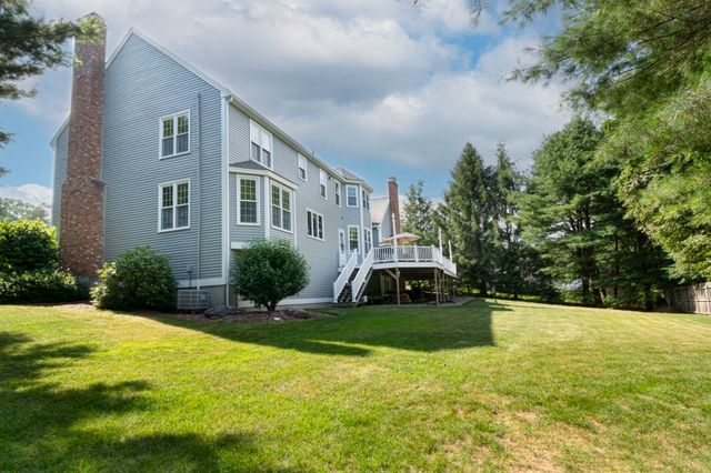 9 Fieldstone Dr, Shrewsbury, MA 01545
