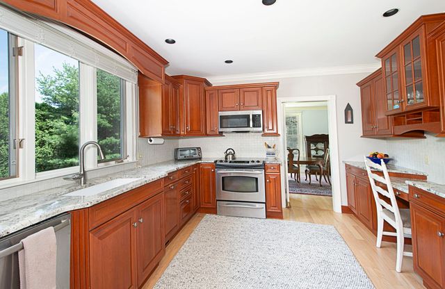 9 Fieldstone Dr, Shrewsbury, MA 01545