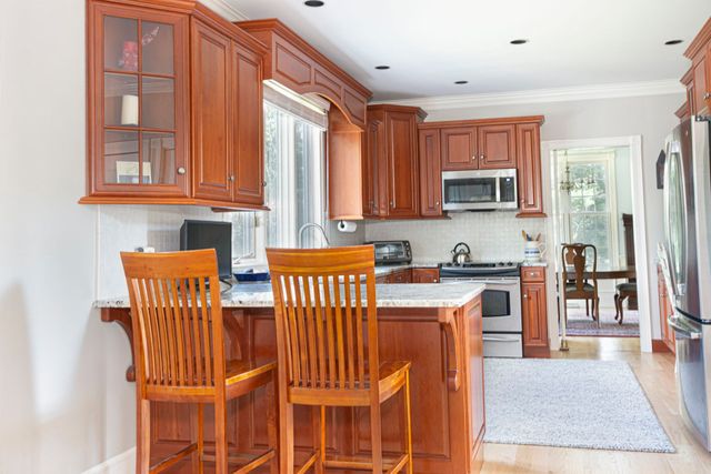 9 Fieldstone Dr, Shrewsbury, MA 01545