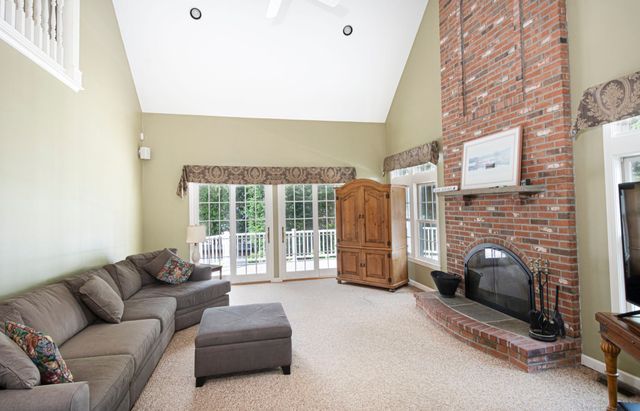 9 Fieldstone Dr, Shrewsbury, MA 01545