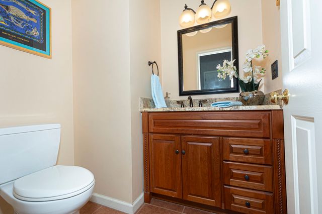 9 Fieldstone Dr, Shrewsbury, MA 01545