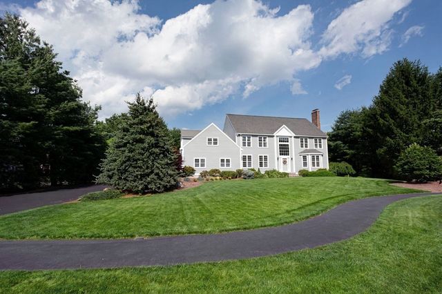 9 Fieldstone Dr, Shrewsbury, MA 01545