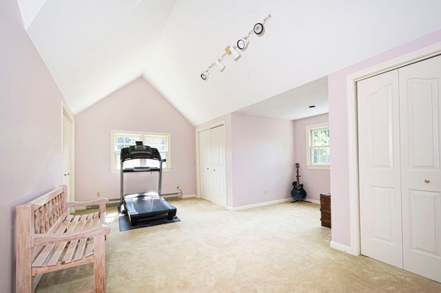 9 Fieldstone Dr, Shrewsbury, MA 01545