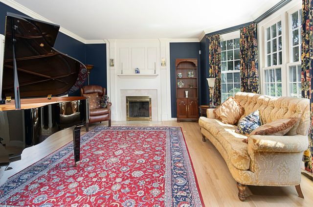 9 Fieldstone Dr, Shrewsbury, MA 01545