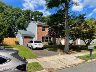 39 Mizzen Drive, Barnegat, NJ 08005