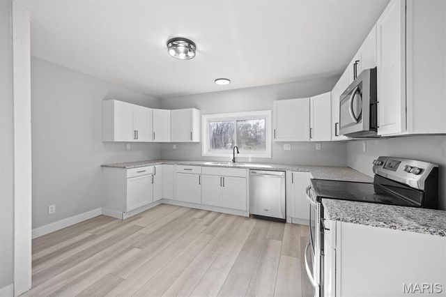 50 N Oakland Drive, Caseyville, IL 62232